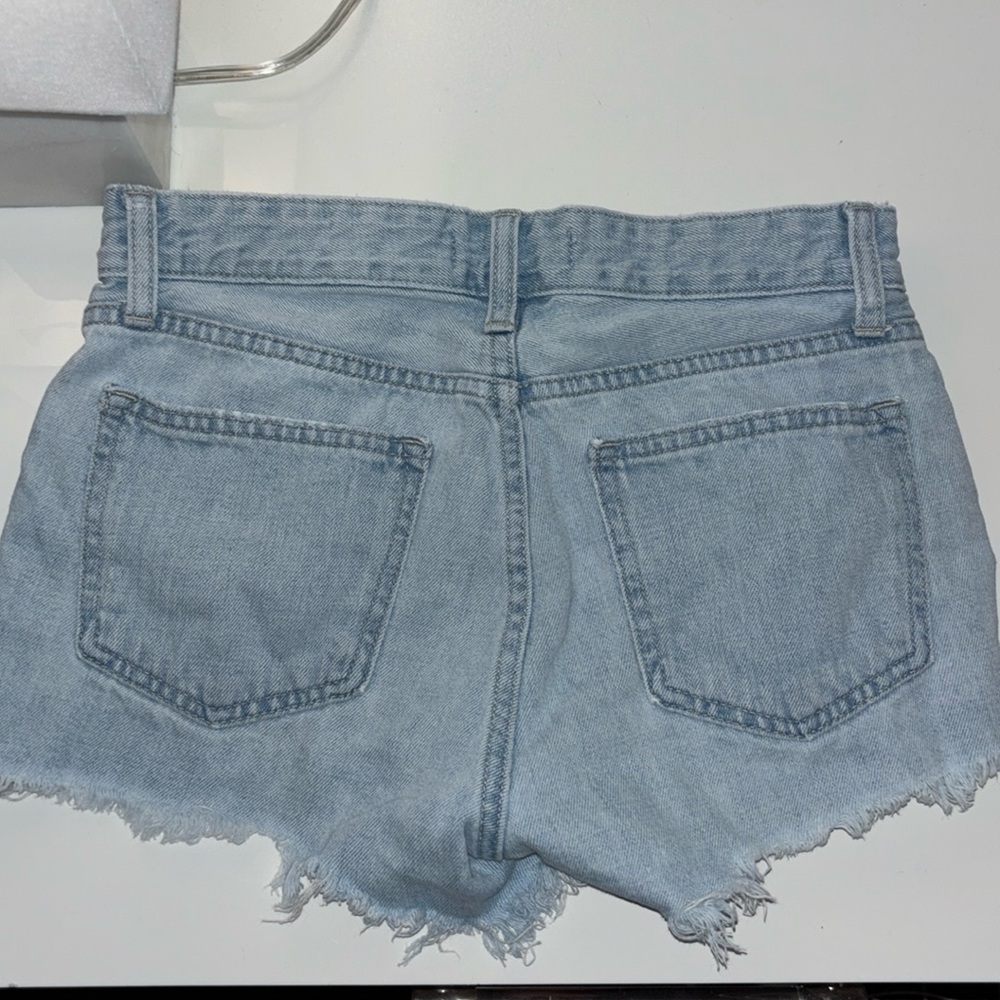 justusa size small light wash jean short